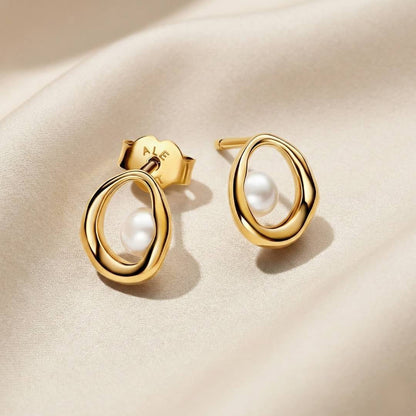 Pandora Essence Naušnice sa Biserom (Posebna Pandora legura metala s 14k pozlatom)