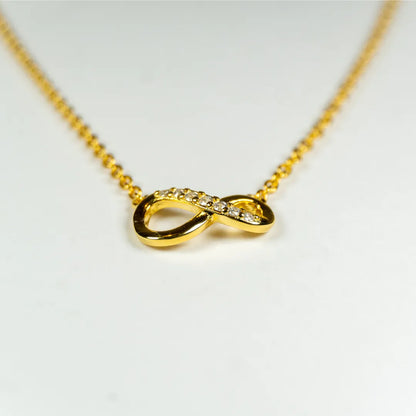 Pandora Ogrlica Sparkling Infinity Collier – Simbol Beskonačnosti (Posebna Pandora legura metala s 14k pozlatom)