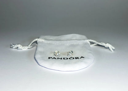 Pandora Naušnice s Uzdignutim Srcem (Srebro 925)